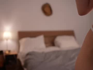 webcam girl kriss0leoo live cam image #11850734