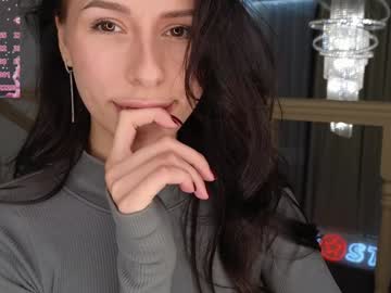 webcam girl yononeey live cam image #11015314