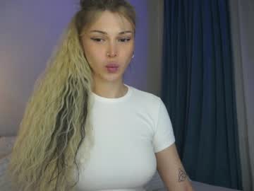webcam tranny touch_me_if_you_can live cam image #10930235