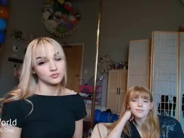 webcam girl iris_world live cam image #12758389