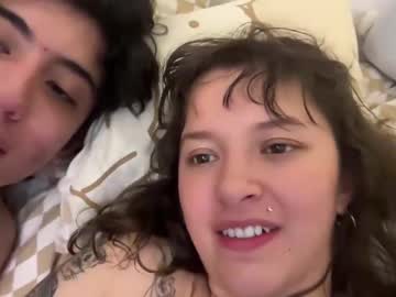 webcam couple pikawiii live cam image #12434103
