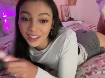 webcam girl keirasworld live cam image #13037550