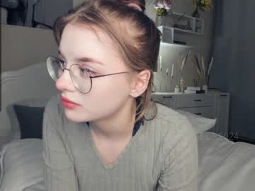 webcam girl cute_caprice live cam image #8964660