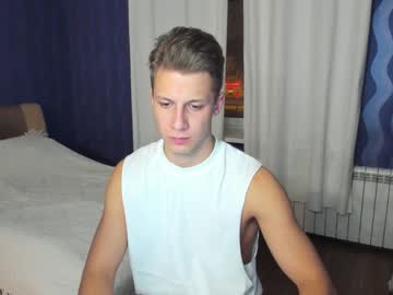 webcam man purple_gang live cam image #703229