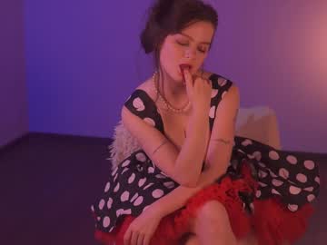 webcam girl lorienn live cam image #12067636