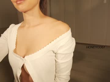 webcam girl honeyco57 live cam image #12972604
