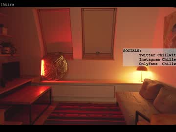webcam girl chillwithkira live cam image #2501104