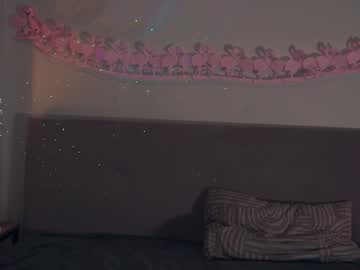 webcam girl mildredgarrett live cam image #11727711