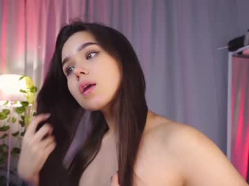 webcam girl helenmoors live cam image #7622725