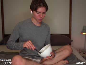 webcam man haydenalexei live cam image #2522801