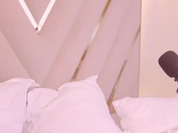 webcam girl gwenbanks live cam image #12287562