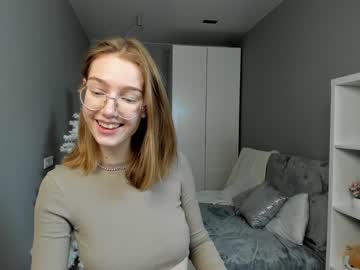 webcam couple christine_bae live cam image #8087547