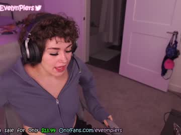 webcam girl evelynpiers live cam image #3184711