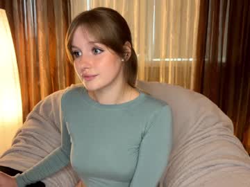 webcam girl cute_siberian_girl live cam image #6280416
