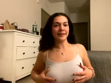 webcam girl naughtynadiah live cam image #8687601