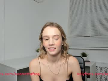 webcam girl xoanetta live cam image #1552177