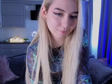 webcam girl owlluree live cam image #9460792