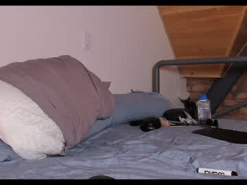 webcam man rndmzd live cam image #7300881