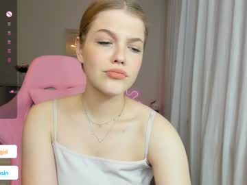 webcam girl maya_blonde18 live cam image #11226538