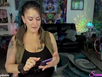 webcam girl sexual_essence live cam image #4195497