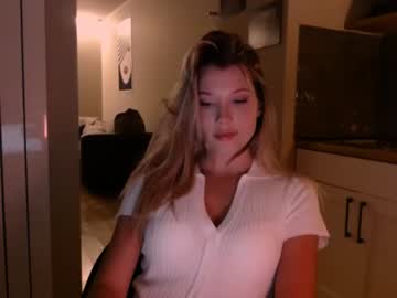 webcam girl bitter_moon live cam image #5294176