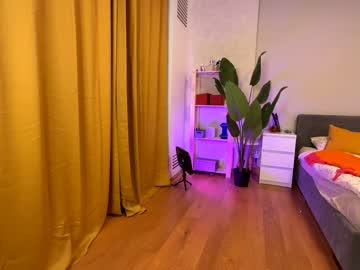 webcam girl vixenp live cam image #10983030