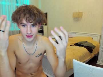 webcam man purple_gang live cam image #1143039