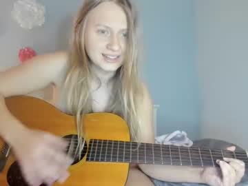 webcam girl scartit live cam image #4323093