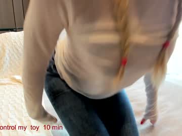webcam girl carolinaherera live cam image #12168308