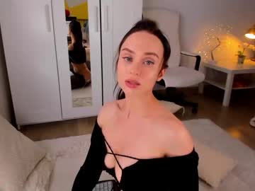 webcam girl roxy_blue_eyed_ live cam image #9527295