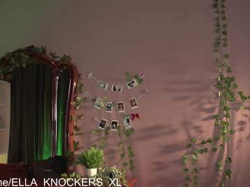 webcam girl ella_knockers_xl live cam image #11749009