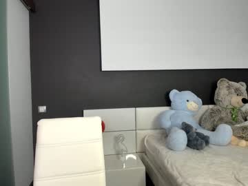 webcam girl sofia_flowers live cam image #2315427