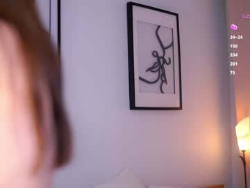 webcam girl peek_in_my_window live cam image #10647994