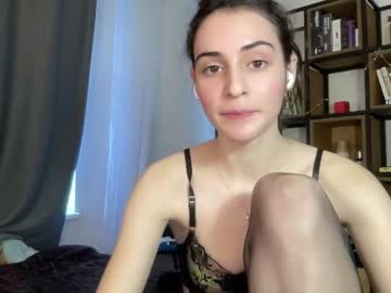 webcam girl wonderland_stia live cam image #8345793