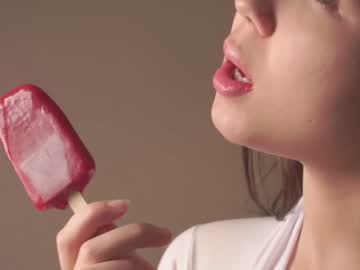 webcam girl helenmoors live cam image #5397819