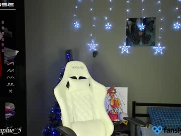 webcam girl sophie_5 live cam image #4539386