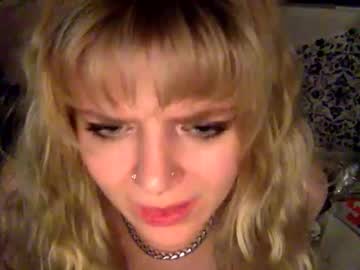webcam girl lucieraw live cam image #11961265