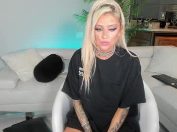 webcam girl blonde_riderxxx live cam image #10015045