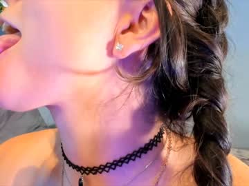 webcam girl littlee33 live cam image #3057289