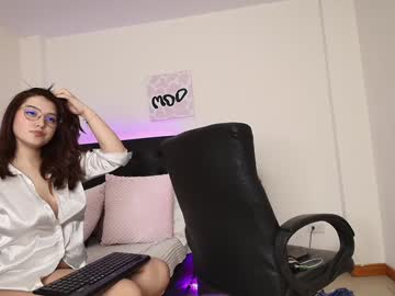 webcam girl amabella_w live cam image #11206339