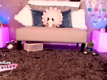 webcam girl aubrilee live cam image #194352