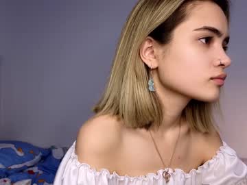 webcam girl babyface_cb live cam image #8677208