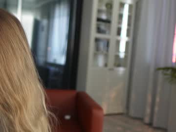webcam girl seeunexttime live cam image #12188845
