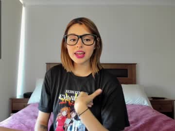 webcam girl yourfreakygirl live cam image #1715535