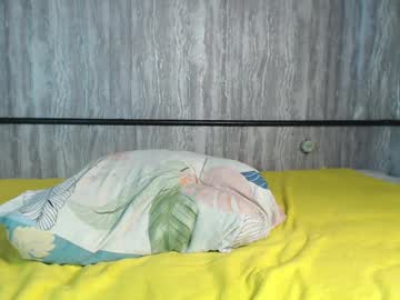 webcam girl mira_one_ live cam image #12754099