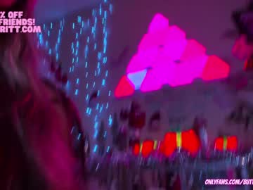 webcam girl butterybubblebutt live cam image #4538071