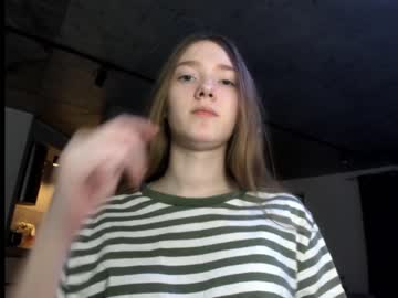 webcam girl mysat live cam image #1620192