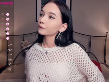 webcam girl riskyproject live cam image #6379357
