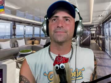 webcam man whaaaaaaaat live cam image #2523463
