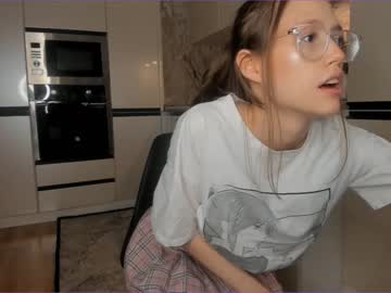 webcam girl thestalin live cam image #7878346